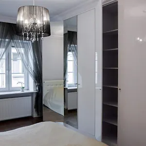 https://gold-apartments-city-center-old-town-podw9.warsawhotelspoland.com